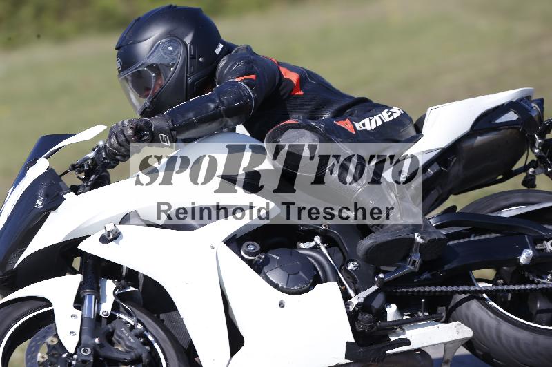 /Archiv-2025/49 26.08.2025 Cornu Master School ADR/gruen-vert/4